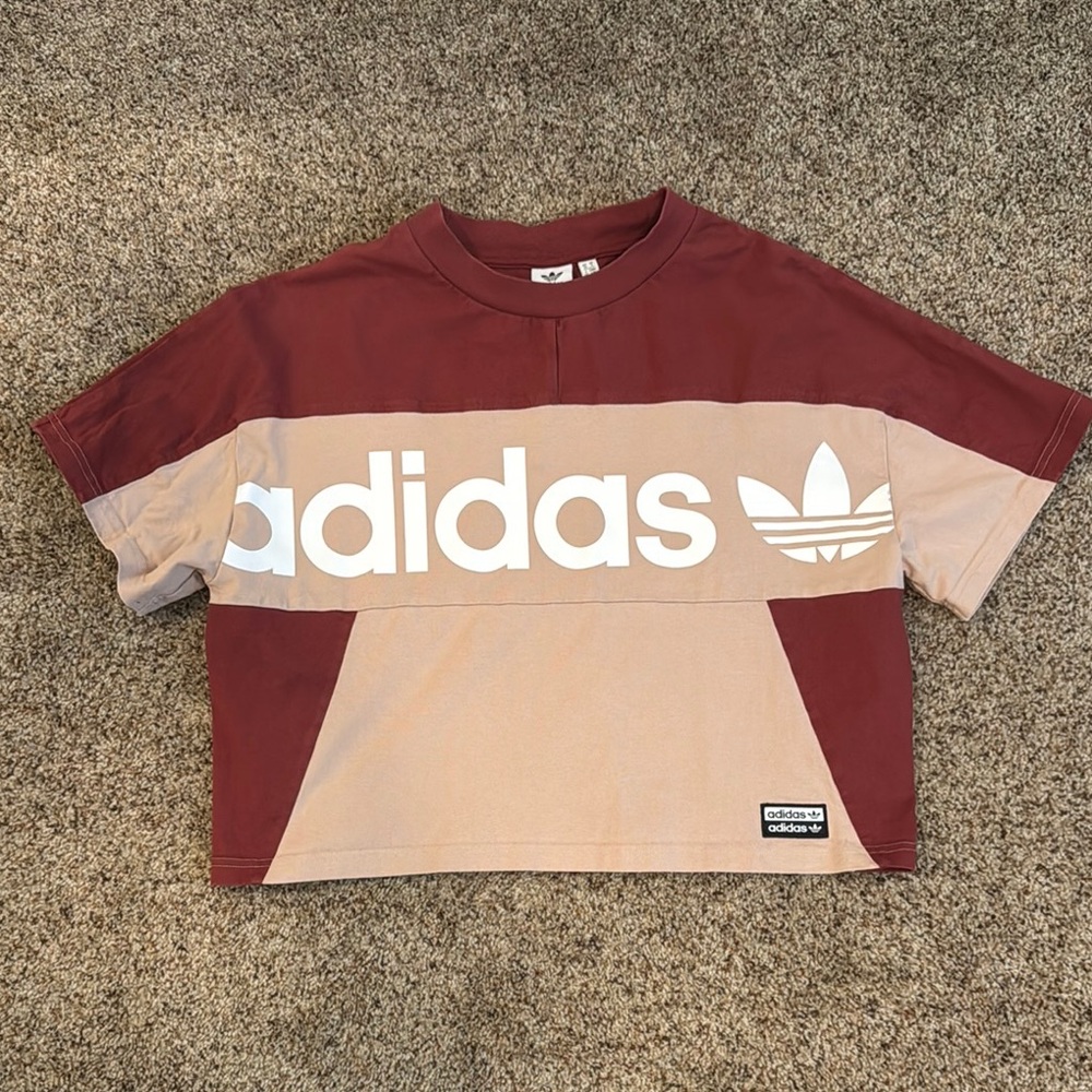 Adidas Oversized Cropped Tee